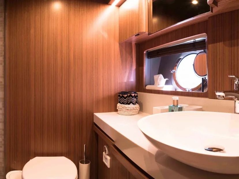 Absolute Riva Stander 48