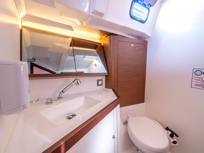 Beneteau OCEANIS 46.1 AMORINO
