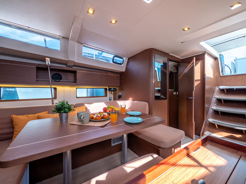 Beneteau OCEANIS 46.1 AMORINO
