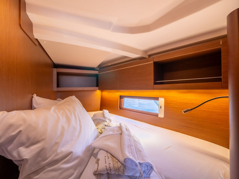 Beneteau OCEANIS 46.1 AMORINO