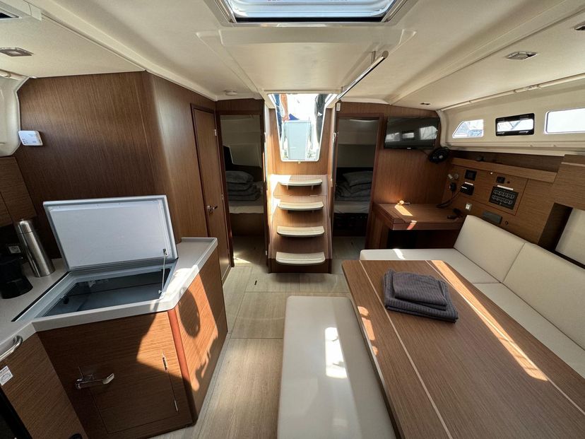 Beneteau 40 Magic