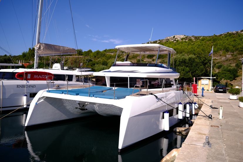 Cervetti Catamarans 44 Abuzz