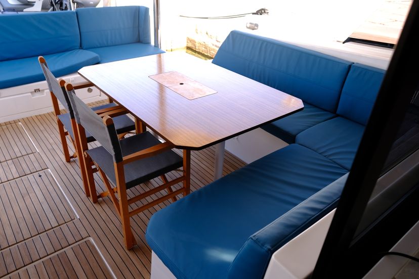 Cervetti Catamarans 44 Abuzz