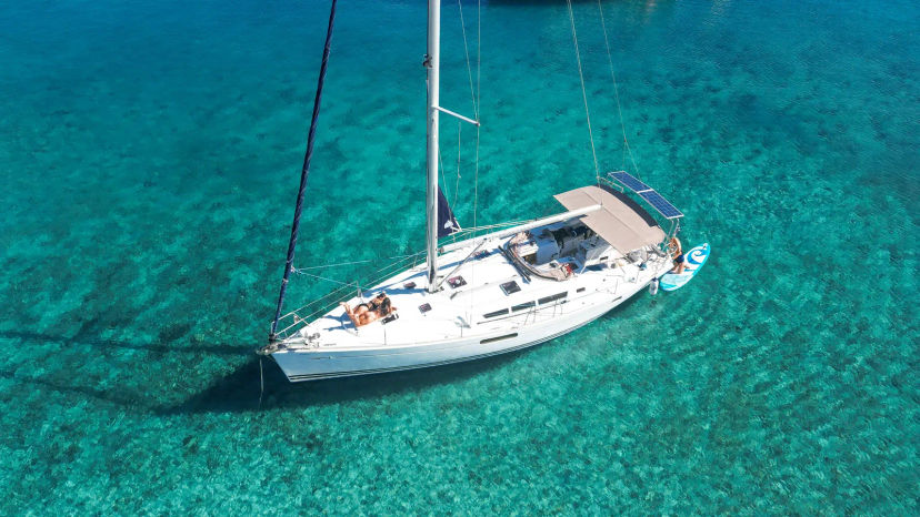 Jeanneau Sun Odyssey 44i Day Cruise to Dia Island With our Jeanneau Sun Odyssey 44i