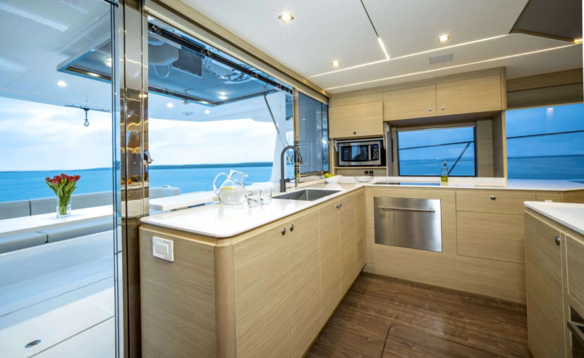 Aquila Yachts AQUATIC