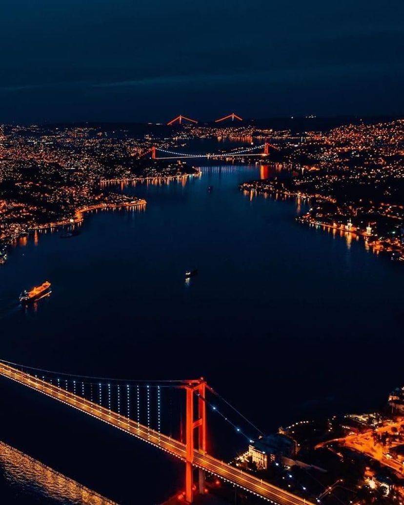 Custom-made Bosphorus Night Cruise on Luxury Yacht
