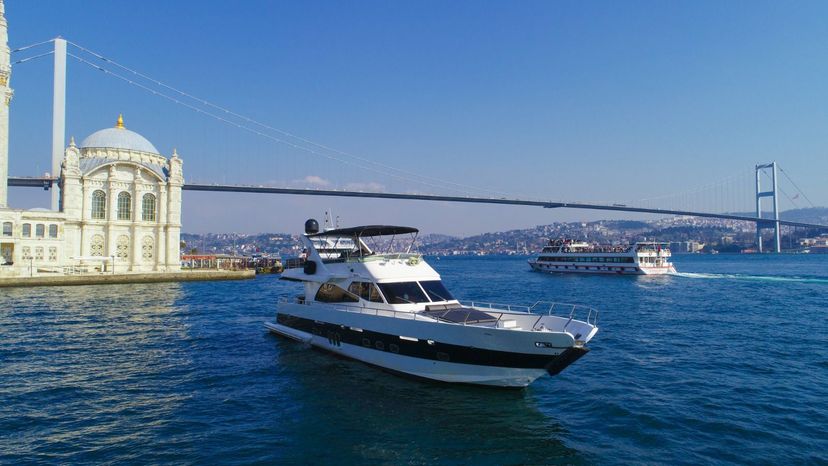 CUSTOM MADE RIVER M BOSPHORUS