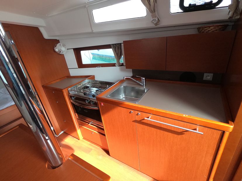 Beneteau OCEANIS 35.1 Abeona