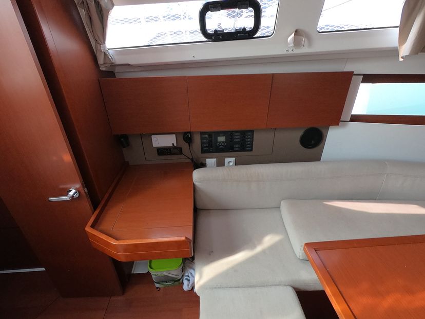 Beneteau OCEANIS 35.1 Abeona