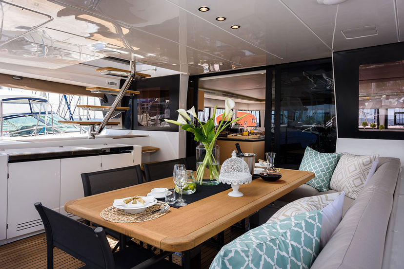 Lagoon 620 OPAL