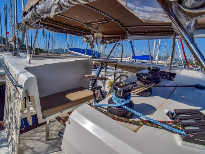 Fountaine Pajot 40 Amber
