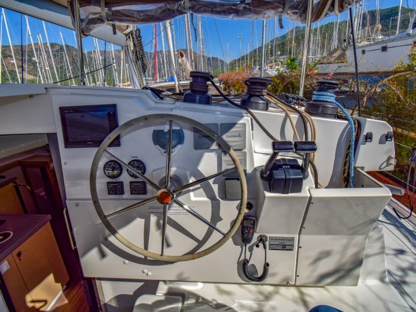 Fountaine Pajot 40 Amber