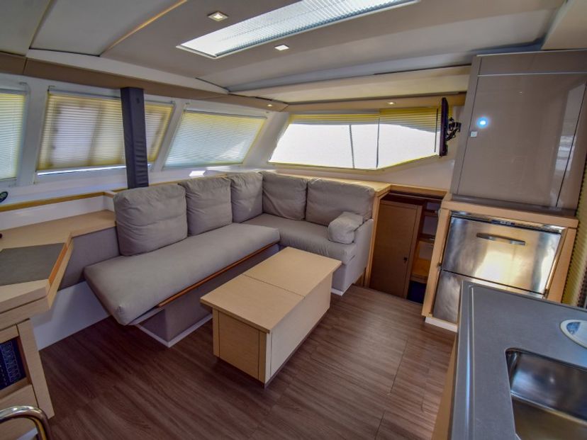 Fountaine Pajot 40 Amber