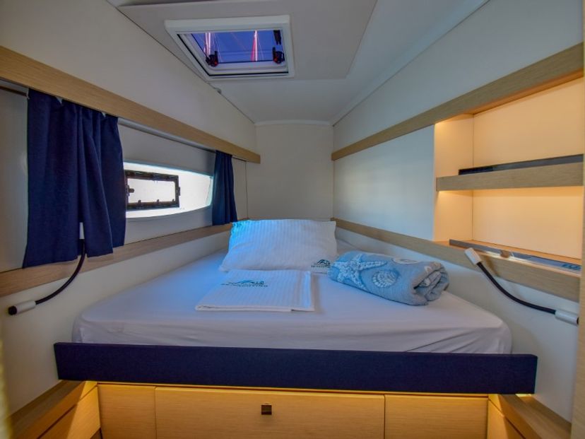 Fountaine Pajot 40 Amber