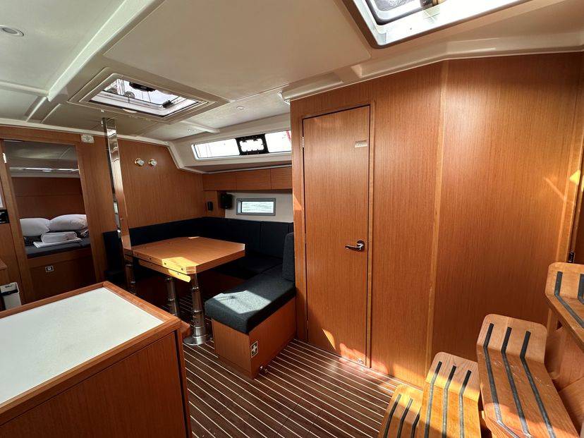 Bavaria Yachtbau 38 S/Y Sienna
