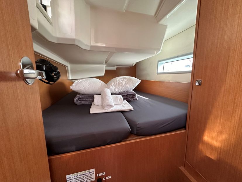 Bavaria Yachtbau 38 S/Y Sienna