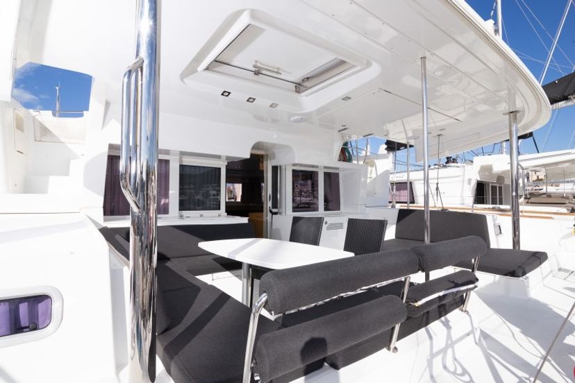 Lagoon 45 Saelma