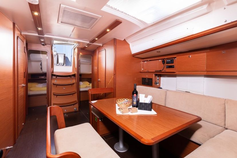 Dufour Yachts 43 SWEETEST TAB00