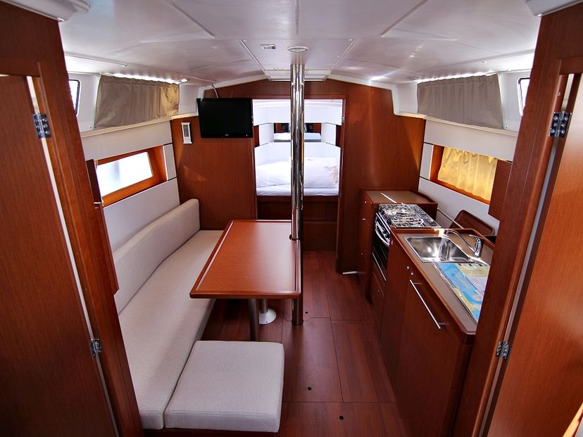 Beneteau 38 ARIELA 