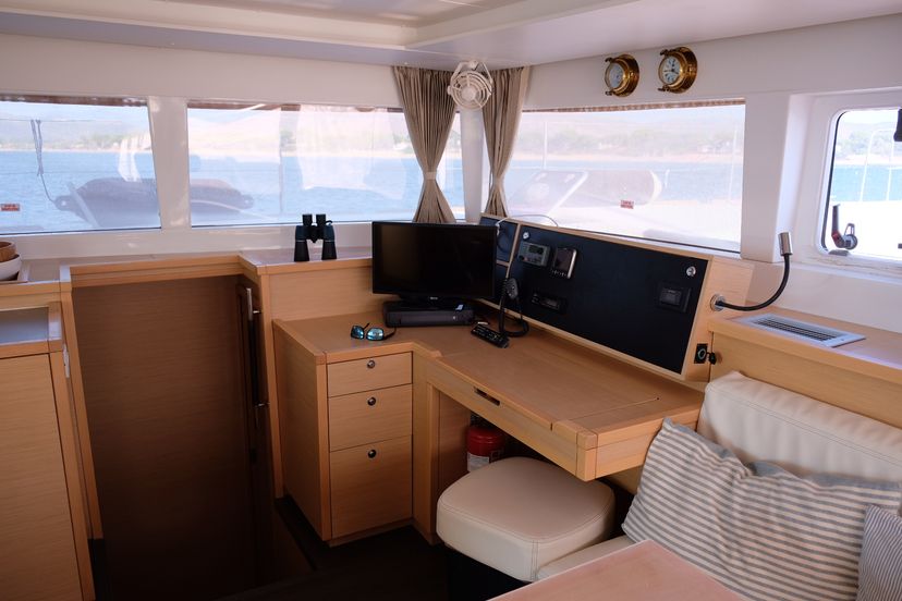 Lagoon 45 IRIS IV