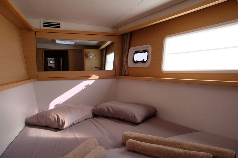 Lagoon 45 IRIS IV
