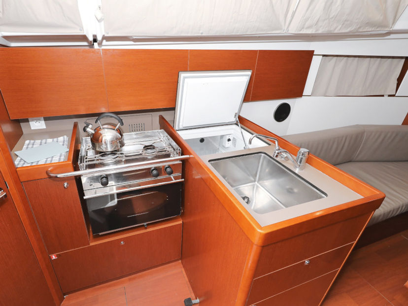 Beneteau OCEANIS 35.1 IDILA 