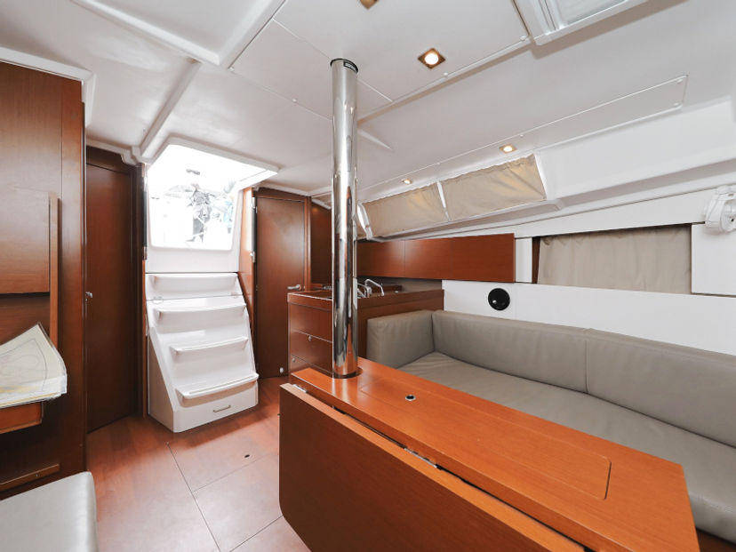 Beneteau OCEANIS 35.1 IDILA 