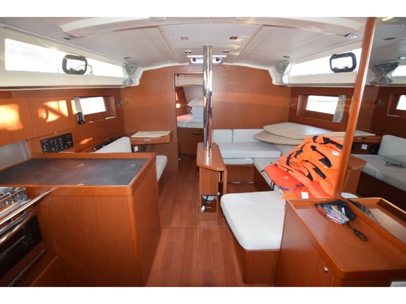 Beneteau OCEANIS 41.1 BUGA