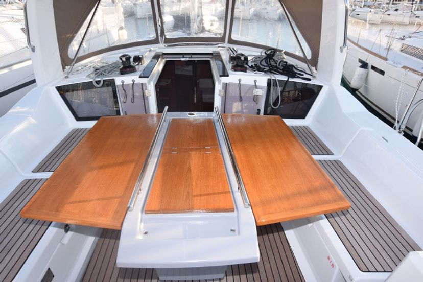 Beneteau OCEANIS 41.1 BUGA
