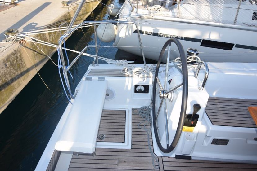 Beneteau OCEANIS 41.1 BUGA
