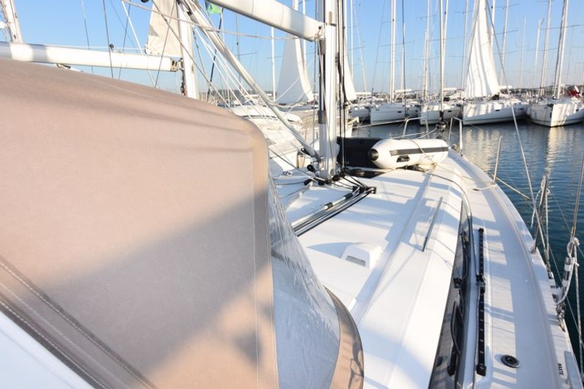 Beneteau OCEANIS 41.1 BUGA