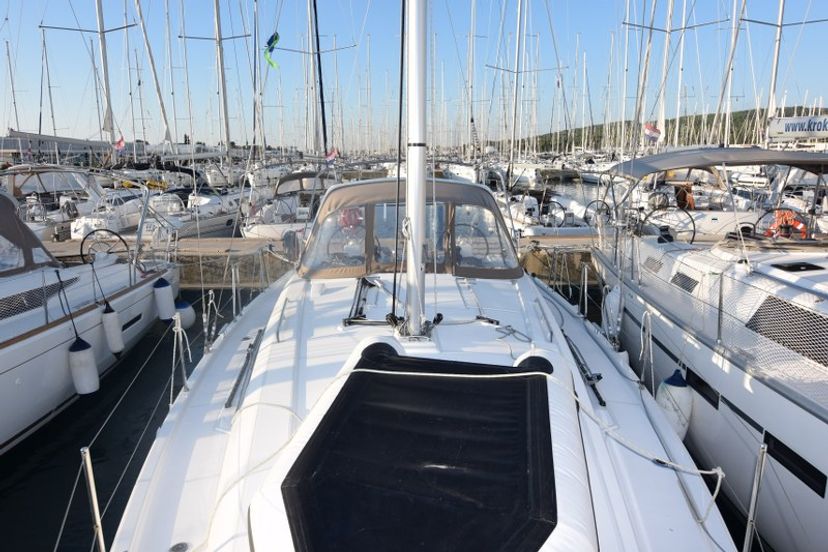 Beneteau OCEANIS 41.1 BUGA