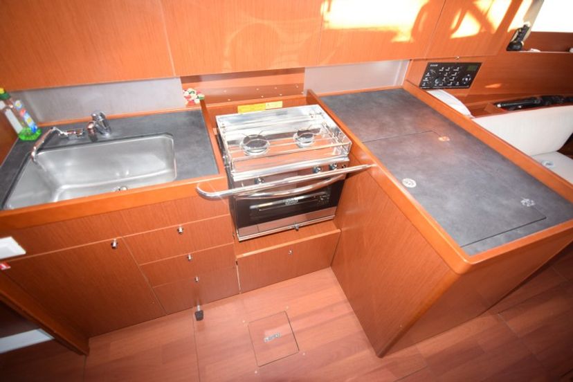 Beneteau OCEANIS 41.1 BUGA