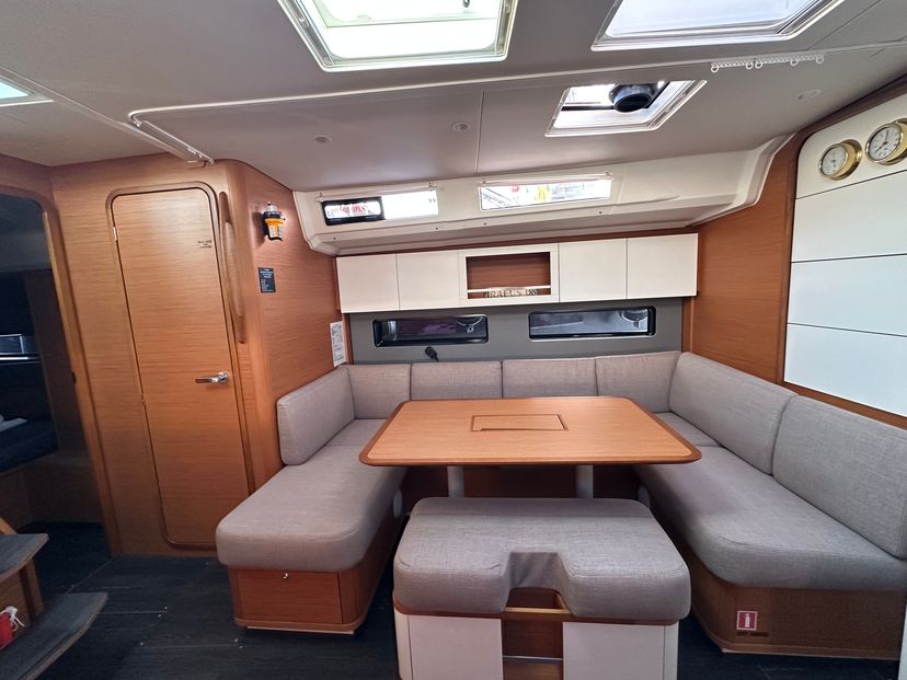 Dufour Yachts 41 S/Y Ismini
