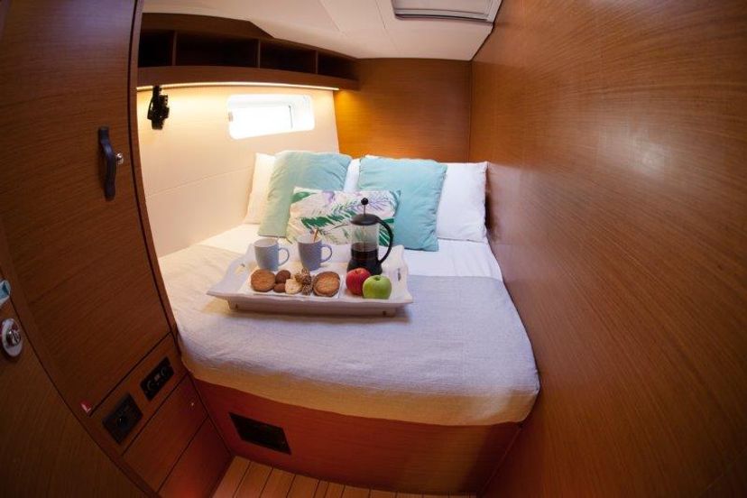Jeanneau 54 PELAGIC SAIL
