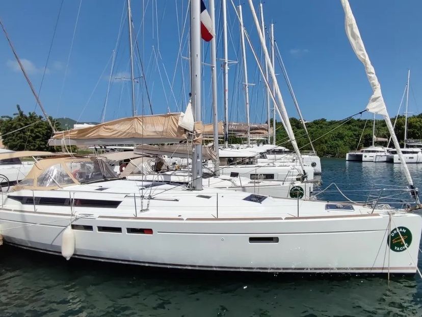Jeanneau 51 NOSY BE_DB
