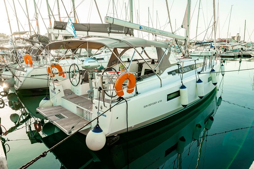 Jeanneau 410 TENTO