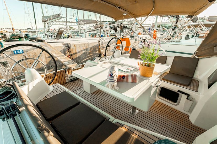 Jeanneau 410 TENTO