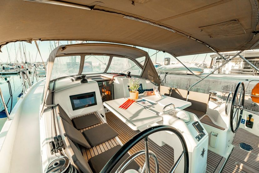 Jeanneau 410 TENTO