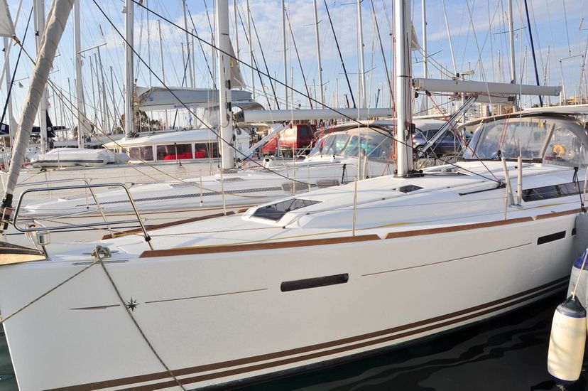 Jeanneau 43 Aeriko