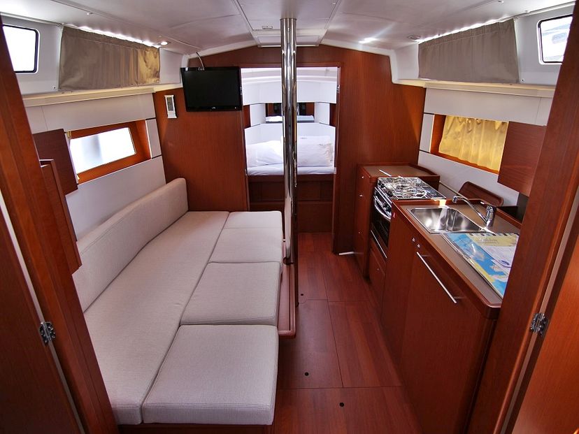 Beneteau 38 ARIELA 