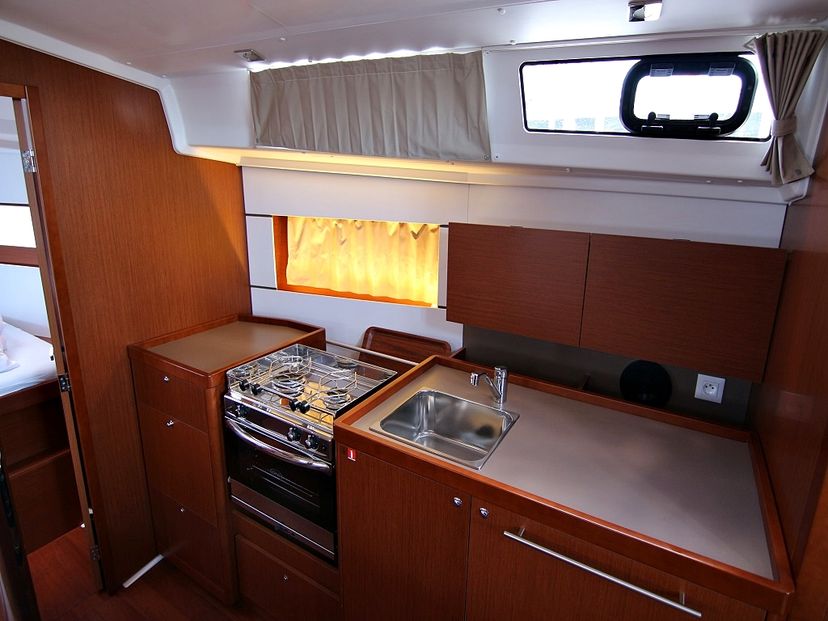 Beneteau 38 ARIELA 