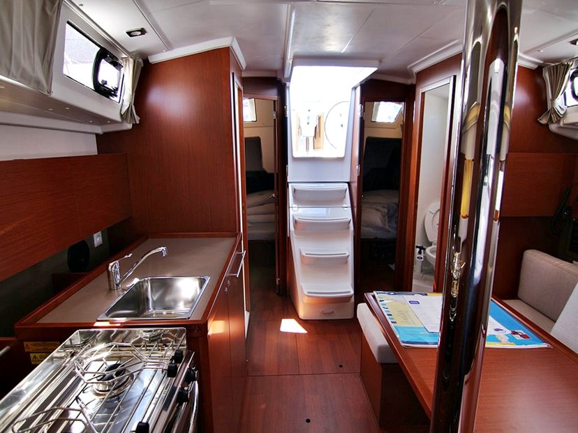 Beneteau 38 ARIELA 