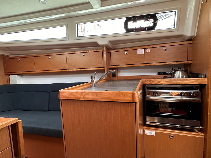Bavaria Yachtbau 34 S/Y Celestia