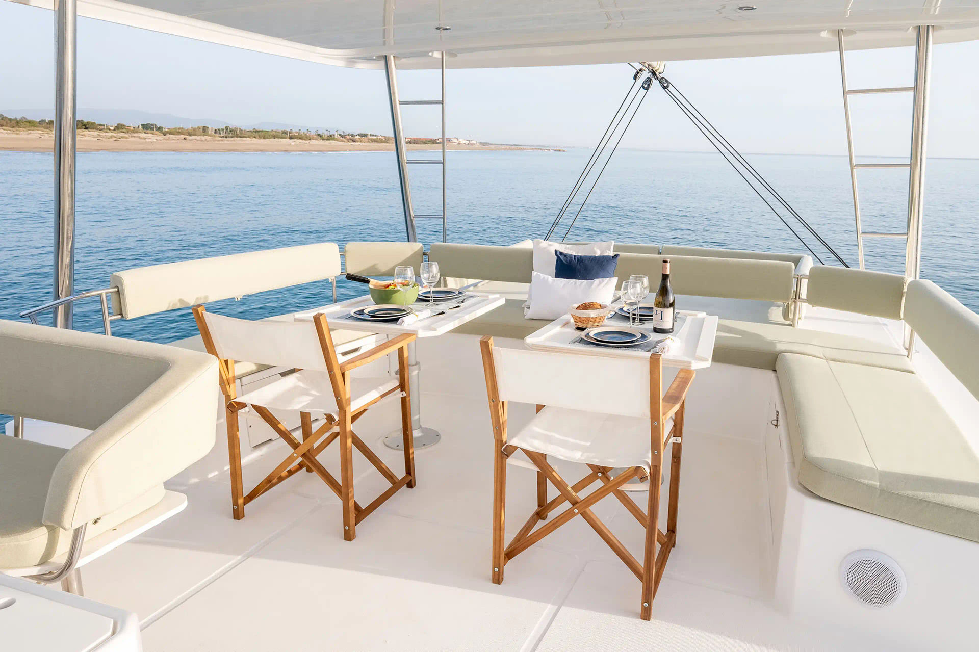 24293-1-catamaran-3-1741286202779.webp