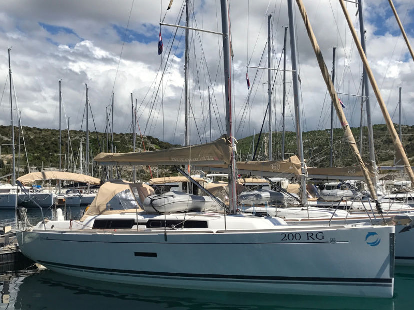 Dufour Yachts GRAND PIPPI (new engine 2024.)