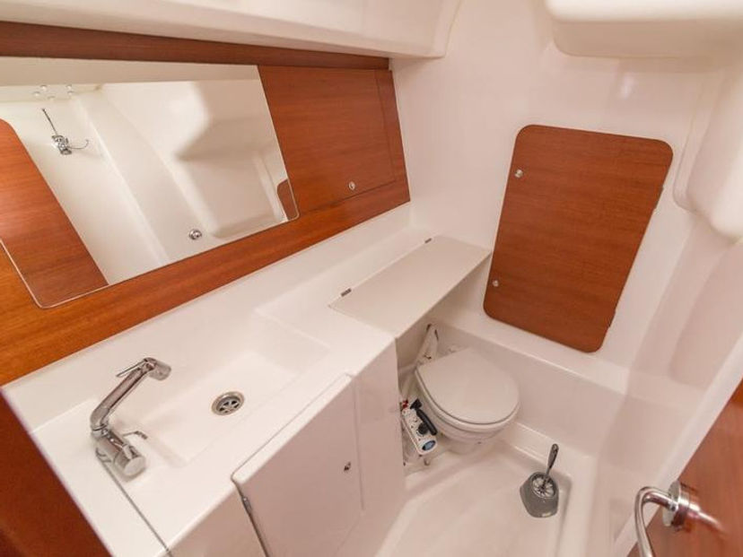 Dufour Yachts GRAND PIPPI (new engine 2024.)