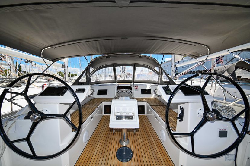 Bavaria Yachtbau 45 EFIX