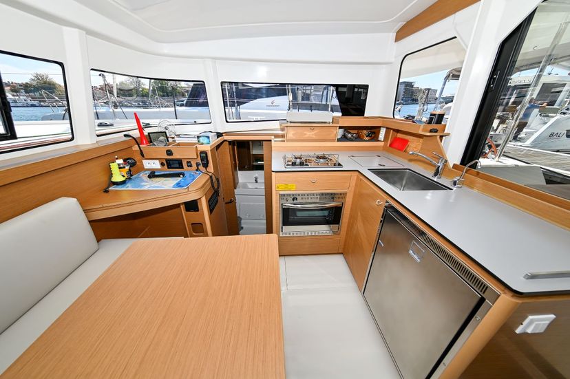 Excess Catamarans EX MINT COOLER V