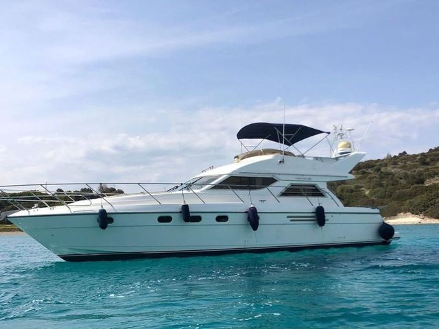 Princess Yachts 480 Lares1